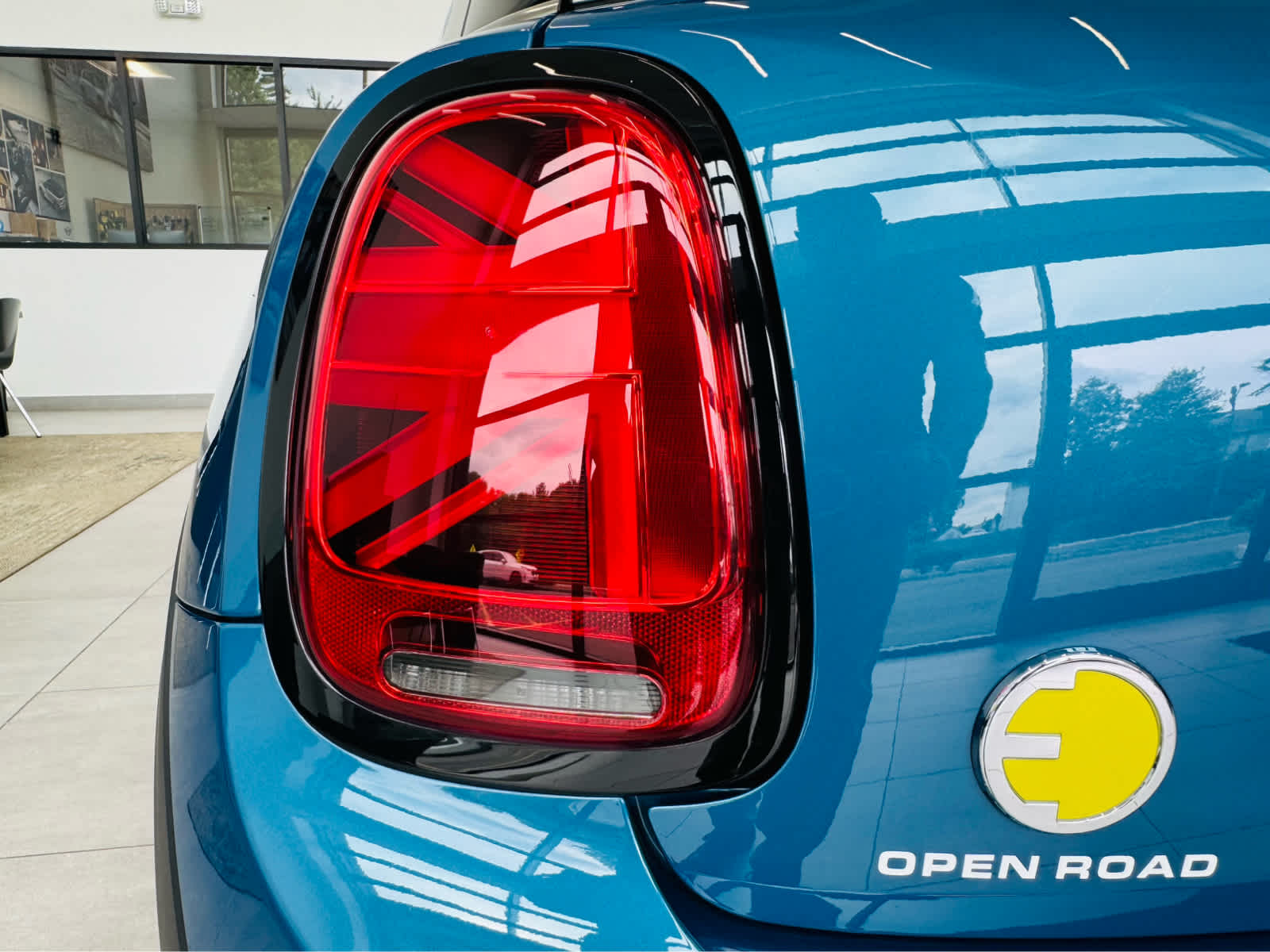2024 MINI HARDTOP 2 DOOR Cooper SE FWD
