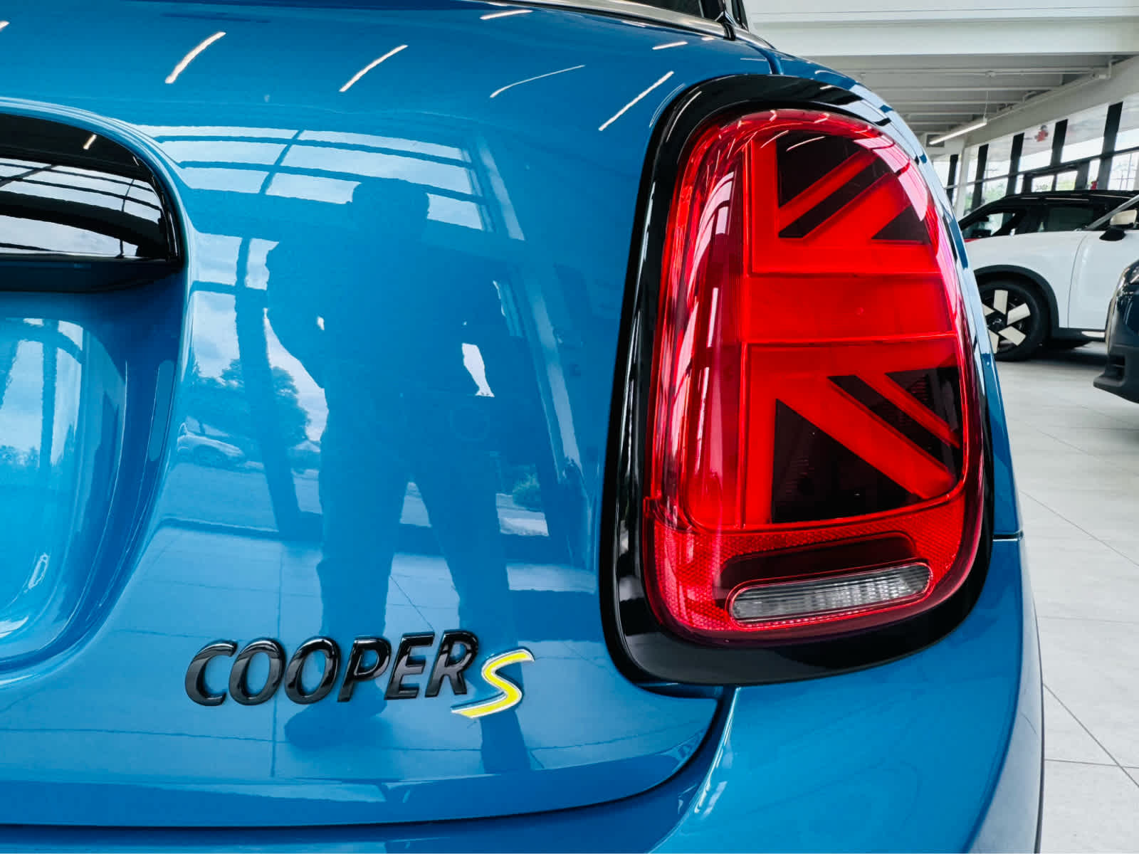 2024 MINI HARDTOP 2 DOOR Cooper SE FWD