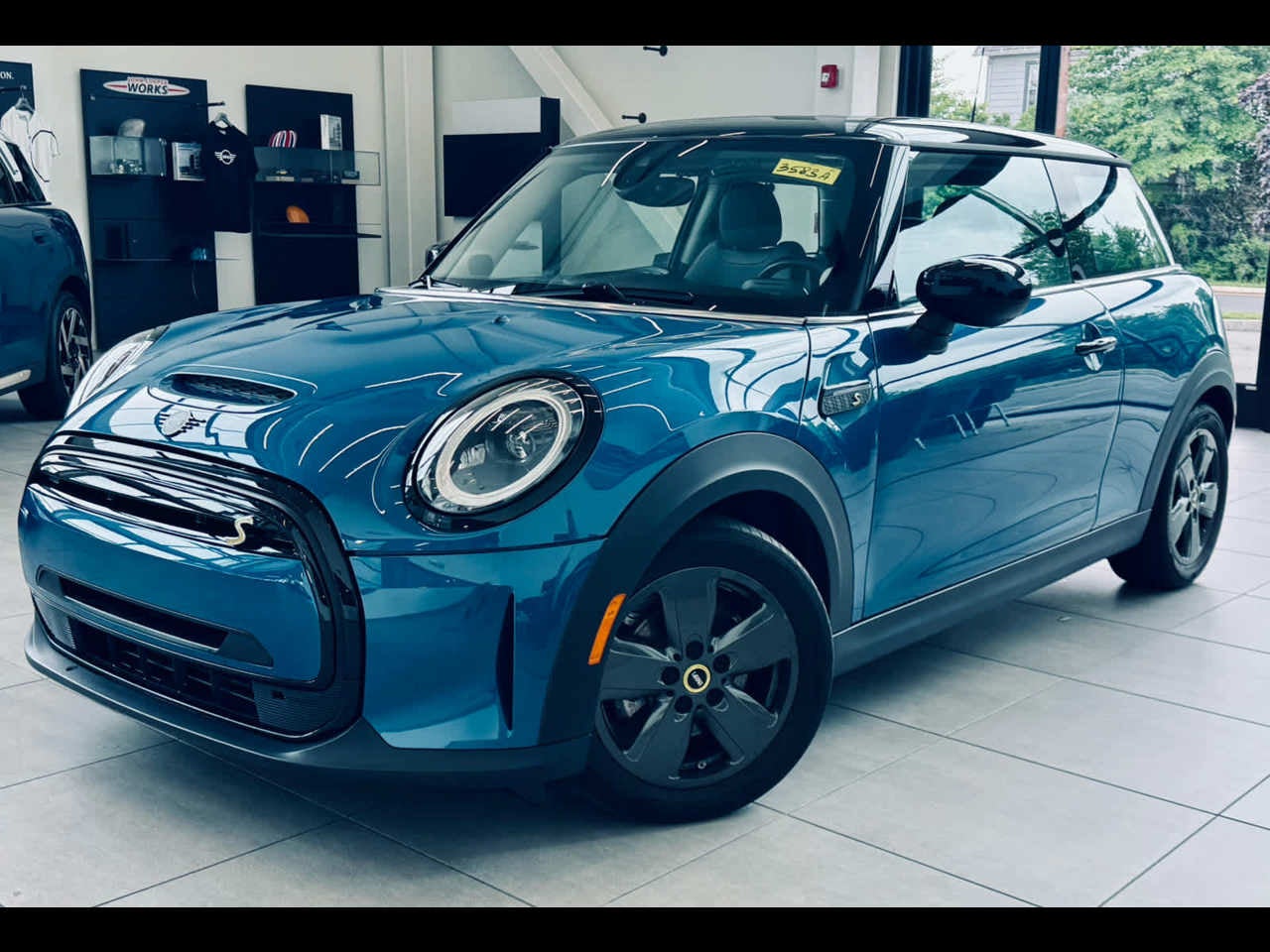 2024 MINI HARDTOP 2 DOOR Cooper SE FWD