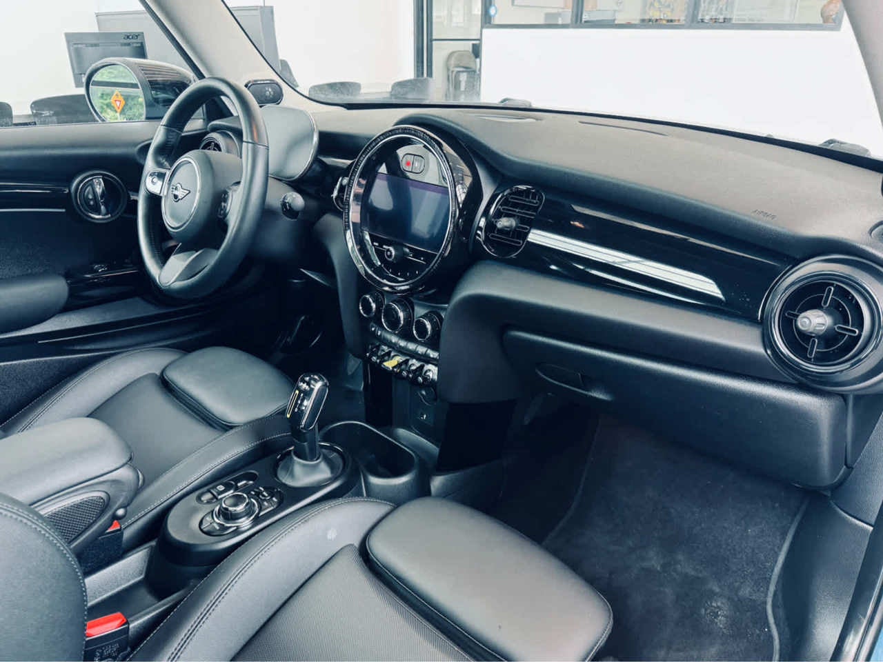 2024 MINI HARDTOP 2 DOOR Cooper SE FWD