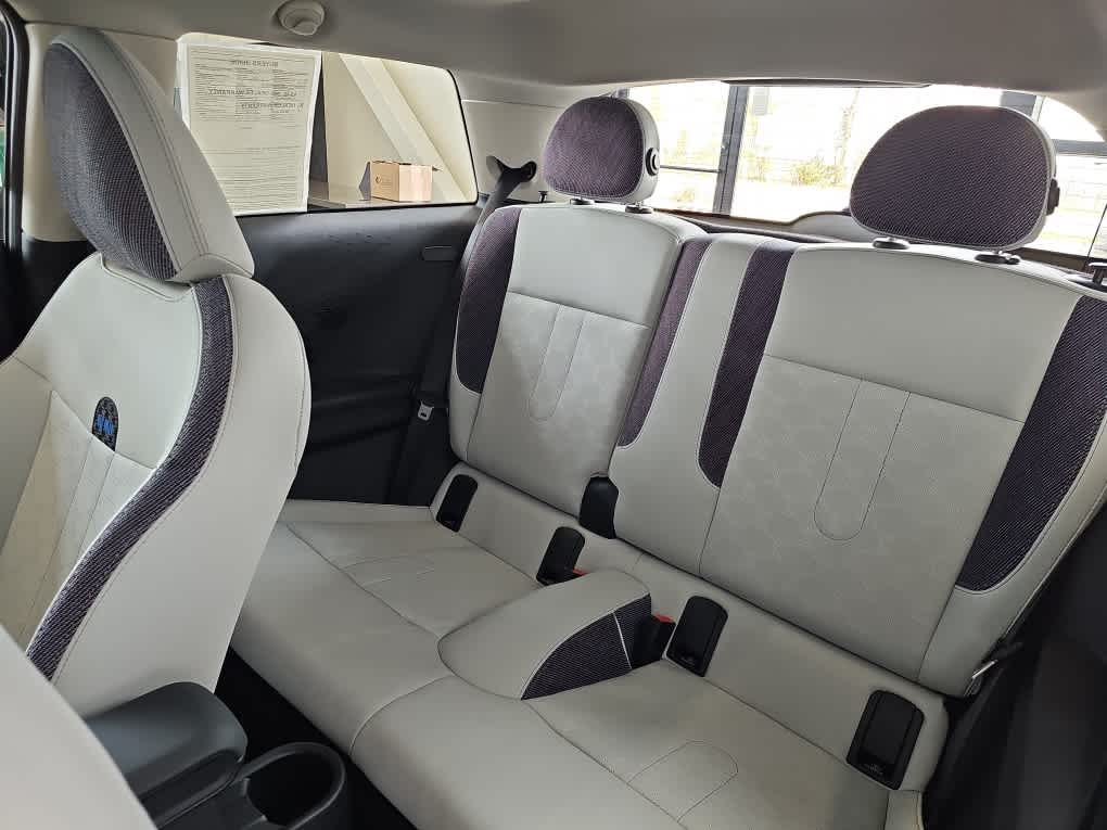 2025 MINI HARDTOP 2 DOOR C Signature Trim FWD