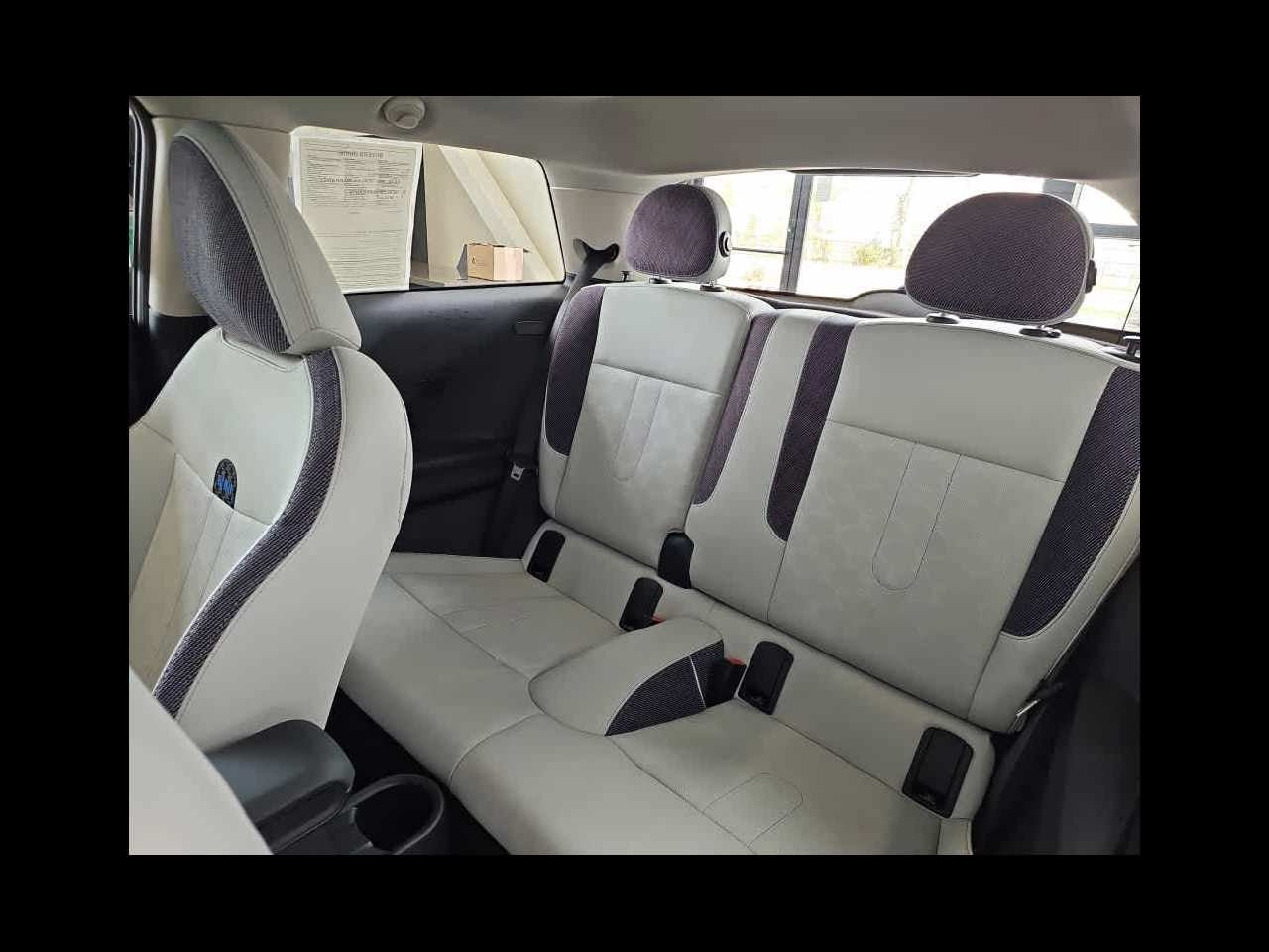 2025 MINI HARDTOP 2 DOOR C Signature Trim FWD