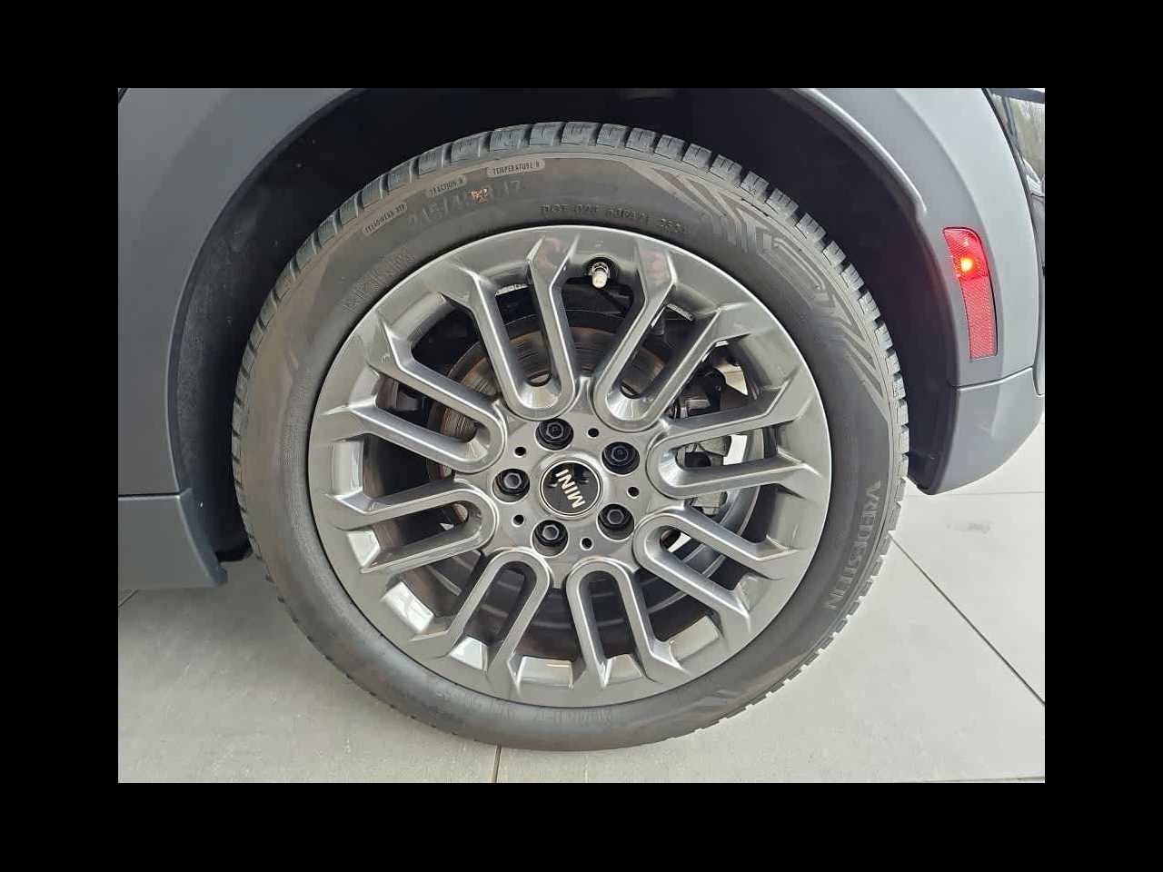 2025 MINI HARDTOP 2 DOOR C Signature Trim FWD