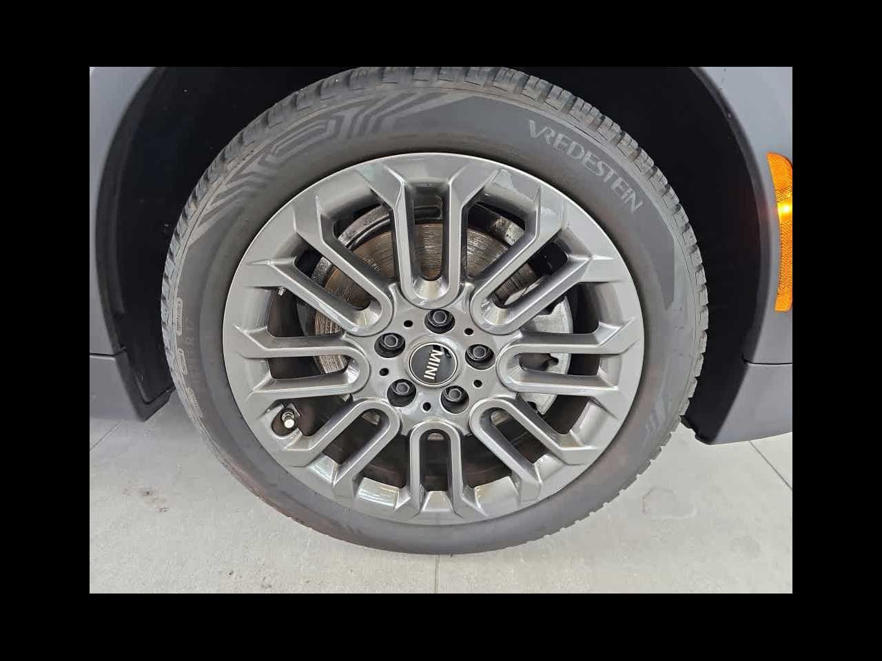 2025 MINI HARDTOP 2 DOOR C Signature Trim FWD