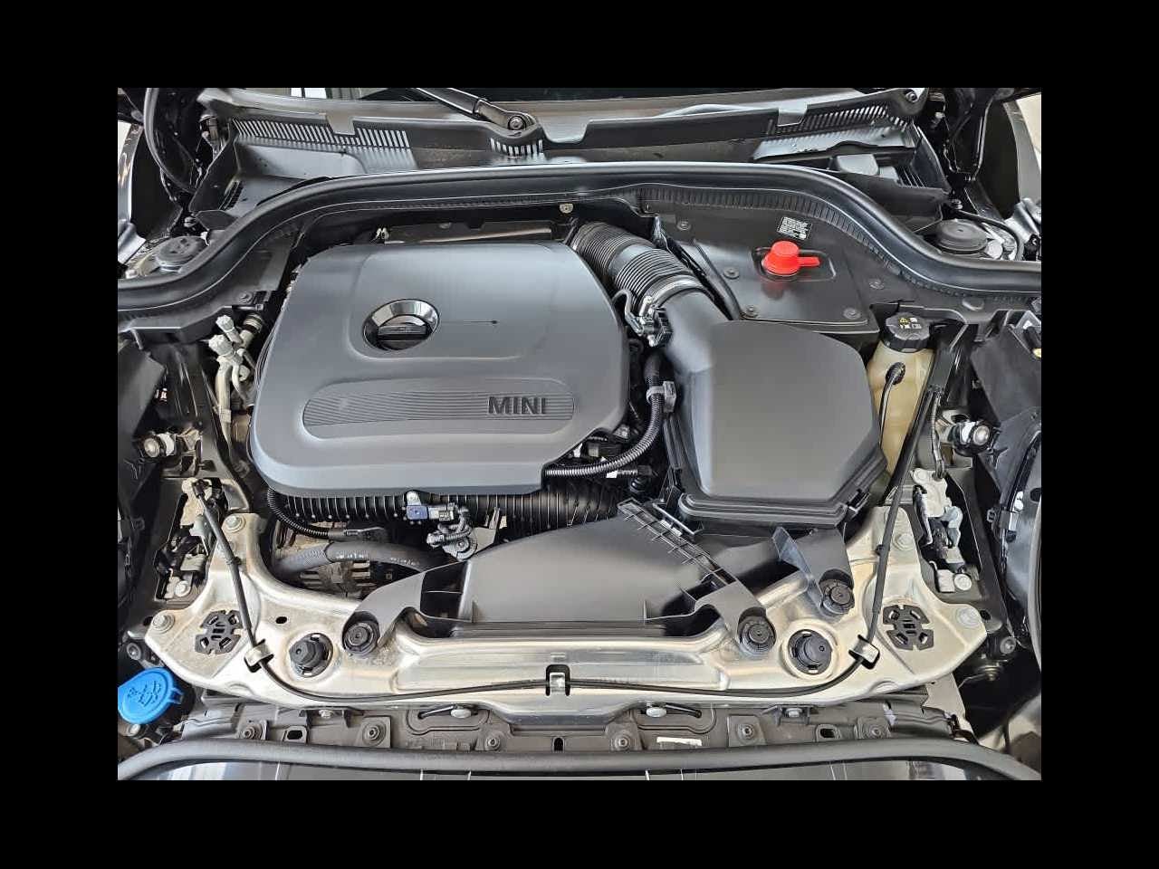 2025 MINI HARDTOP 2 DOOR C Signature Trim FWD