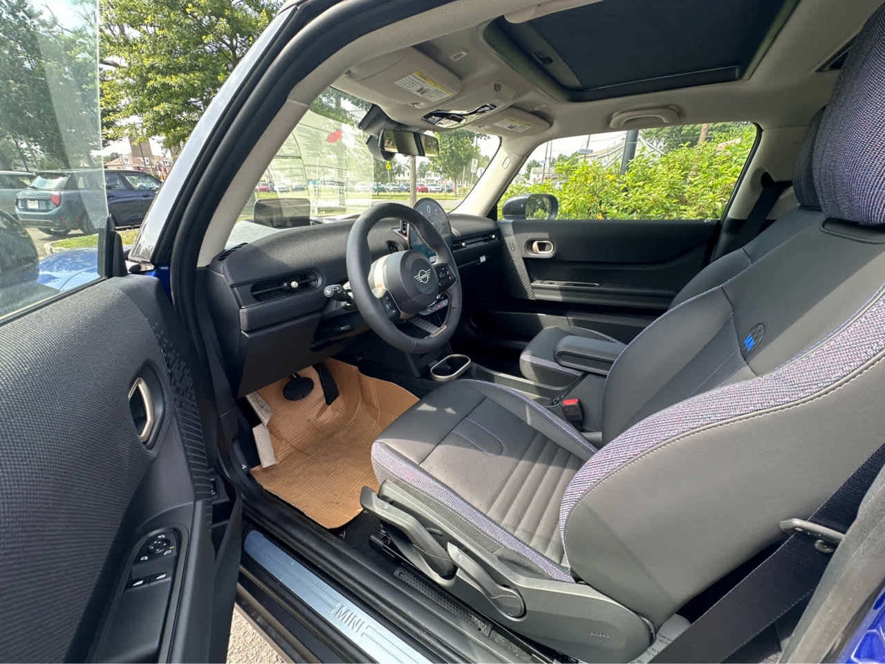 2025 MINI HARDTOP 2 DOOR SIGNATURE PLUS