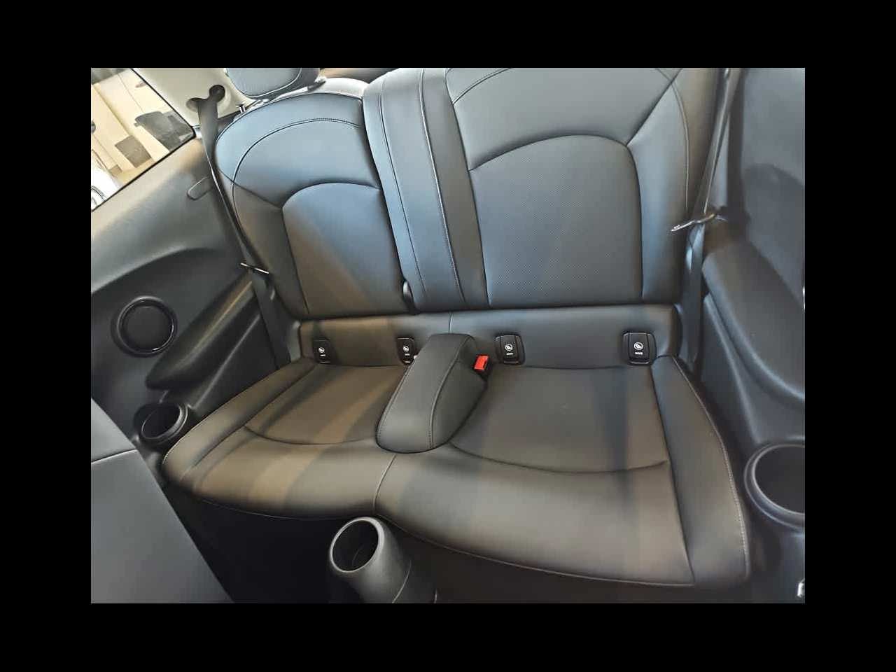 2024 MINI HARDTOP 2 DOOR Cooper FWD