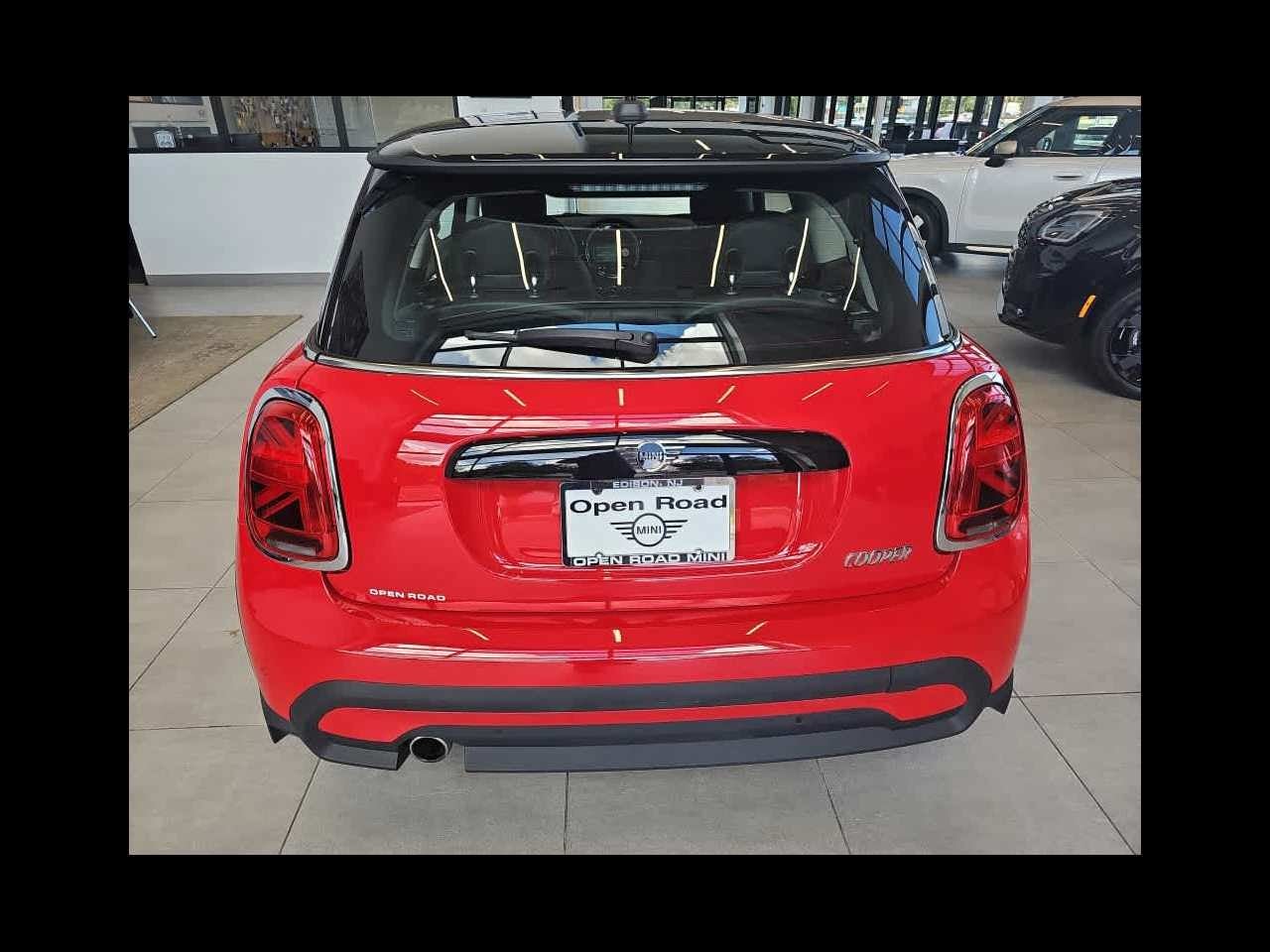 2024 MINI HARDTOP 2 DOOR Cooper FWD