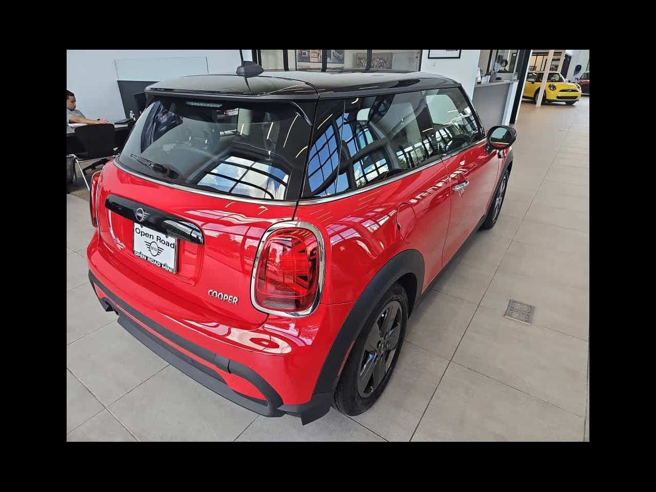 2024 MINI HARDTOP 2 DOOR Cooper FWD