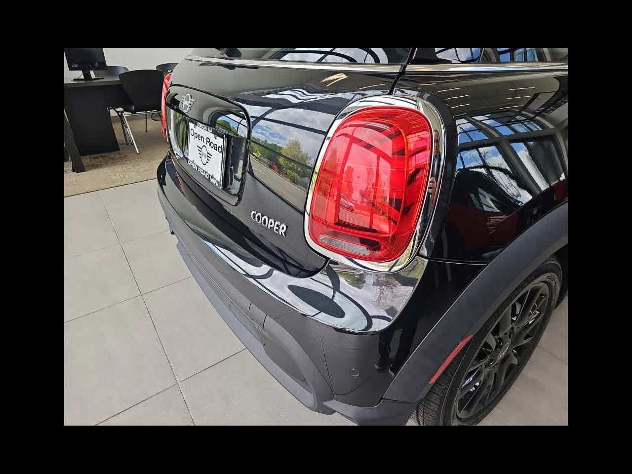 2023 MINI HARDTOP 2 DOOR Cooper FWD