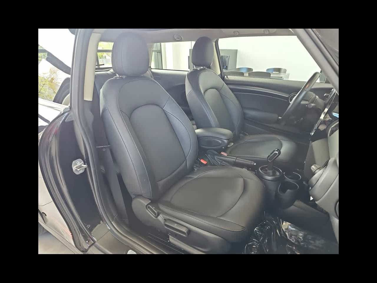 2023 MINI HARDTOP 2 DOOR Cooper FWD