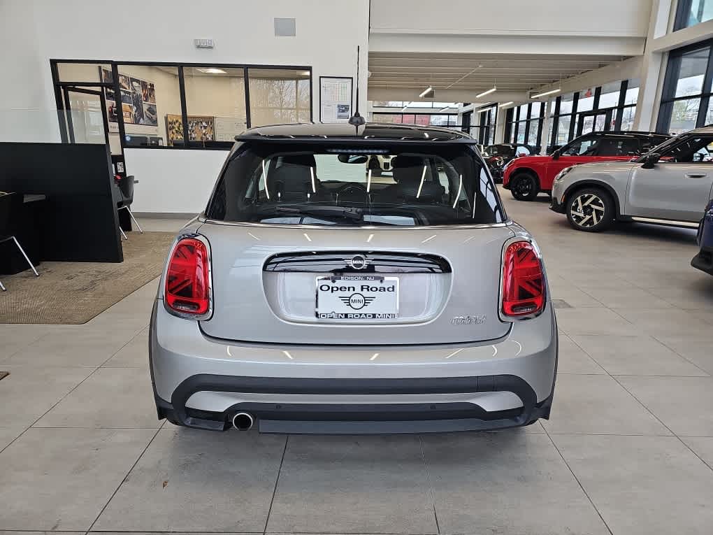 2024 MINI HARDTOP 2 DOOR Cooper FWD