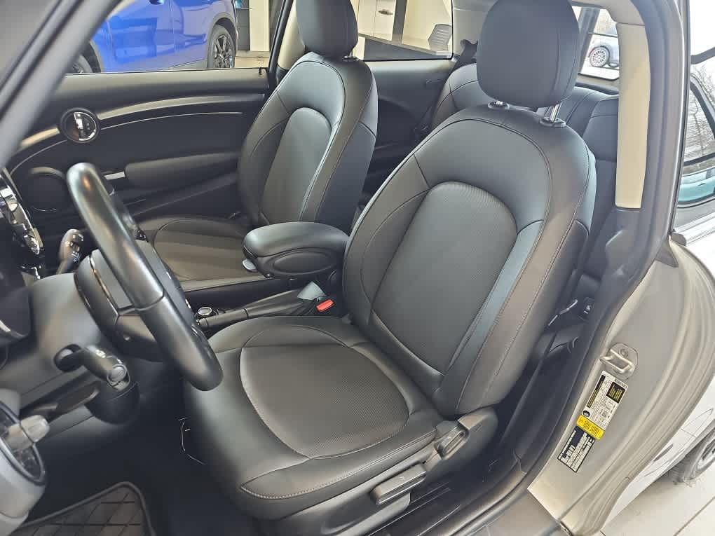 2024 MINI HARDTOP 2 DOOR Cooper FWD