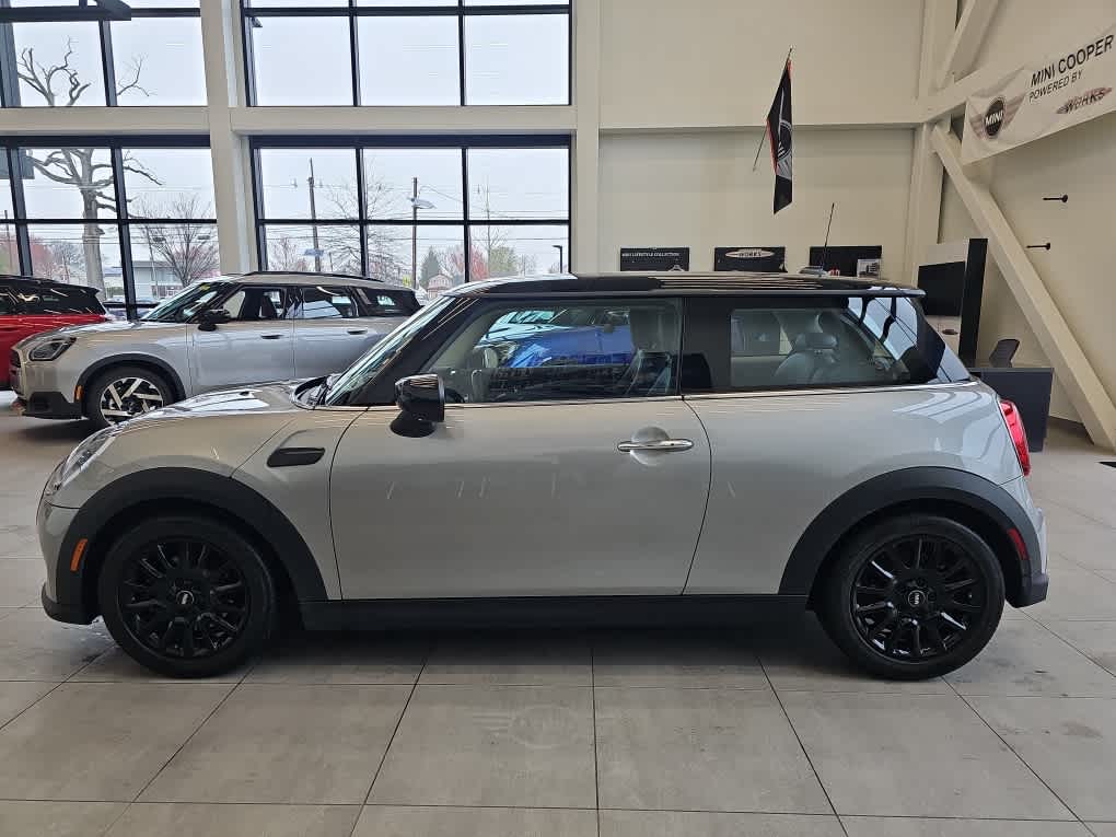 2024 MINI HARDTOP 2 DOOR Cooper FWD