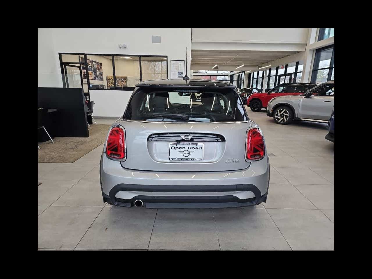 2024 MINI HARDTOP 2 DOOR Cooper FWD
