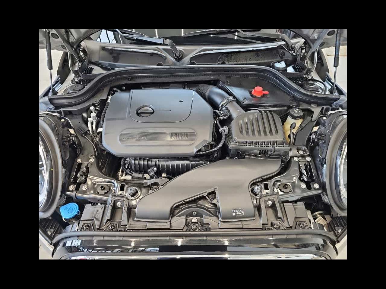 2024 MINI HARDTOP 2 DOOR Cooper FWD