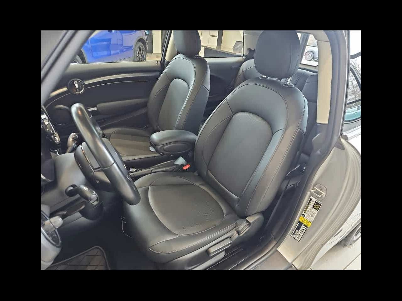 2024 MINI HARDTOP 2 DOOR Cooper FWD
