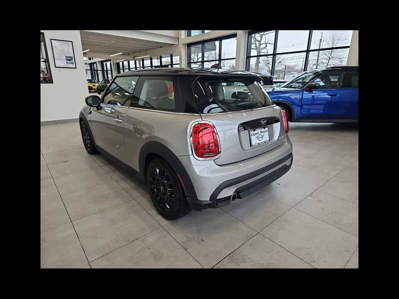 2024 MINI HARDTOP 2 DOOR Cooper FWD
