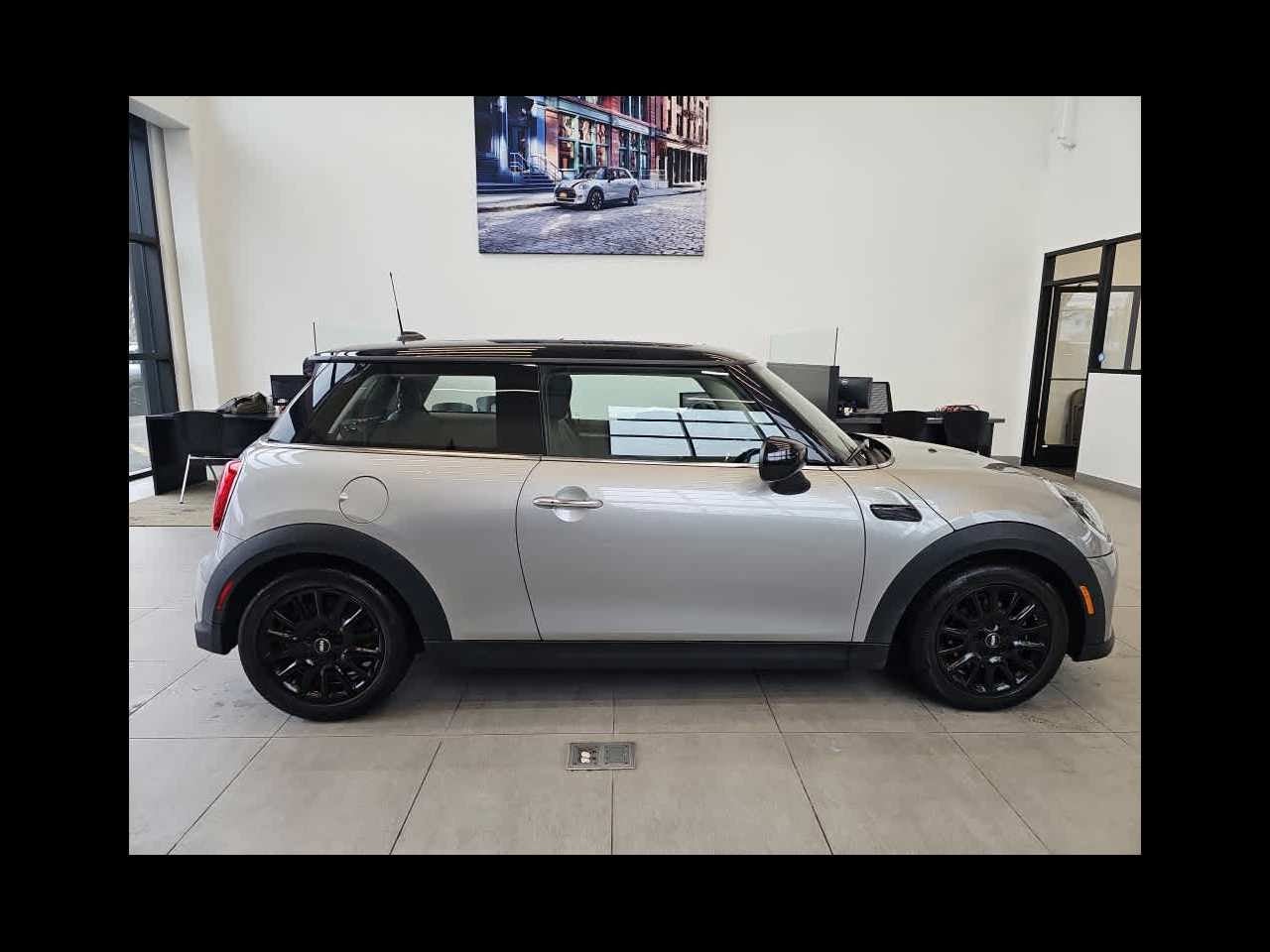 2024 MINI HARDTOP 2 DOOR Cooper FWD
