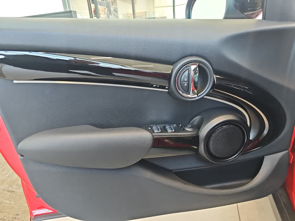 2023 MINI HARDTOP 4 DOOR Cooper FWD