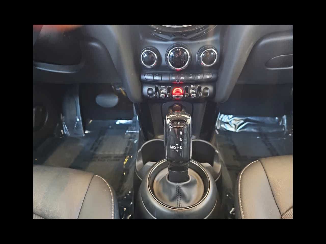 2023 MINI HARDTOP 4 DOOR Cooper FWD