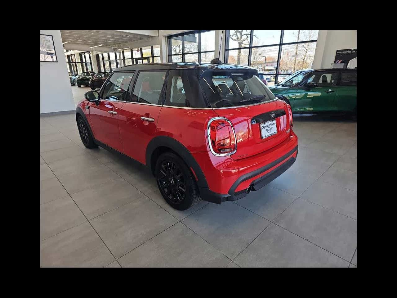 2023 MINI HARDTOP 4 DOOR Cooper FWD