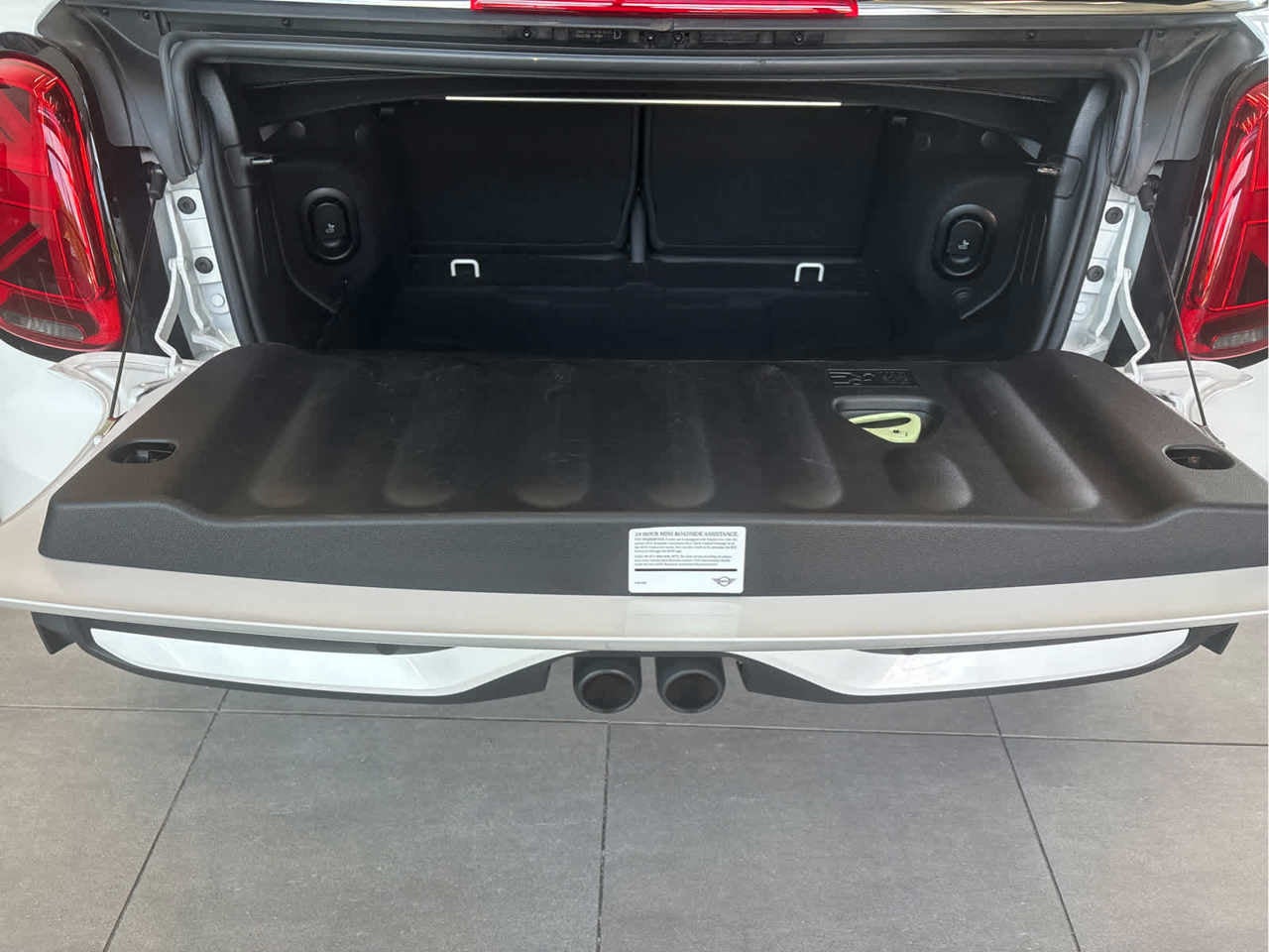 2024 MINI CONVERTIBLE SIGNATURE