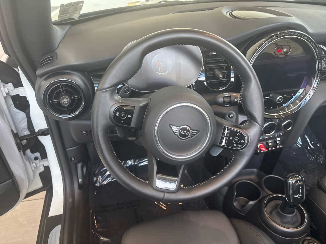 2024 MINI CONVERTIBLE SIGNATURE
