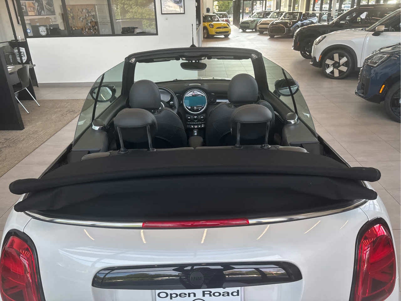 2024 MINI CONVERTIBLE SIGNATURE
