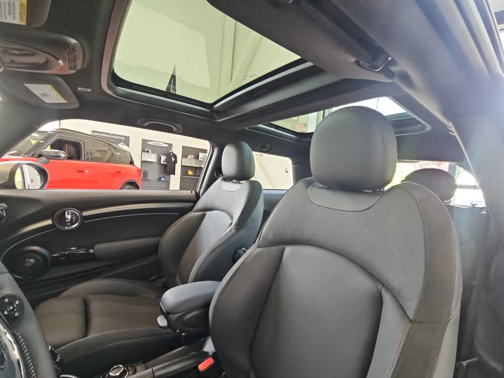 2024 MINI HARDTOP 2 DOOR Cooper S FWD