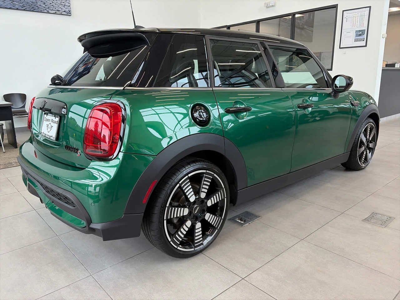 2024 MINI HARDTOP 4 DOOR Cooper S FWD