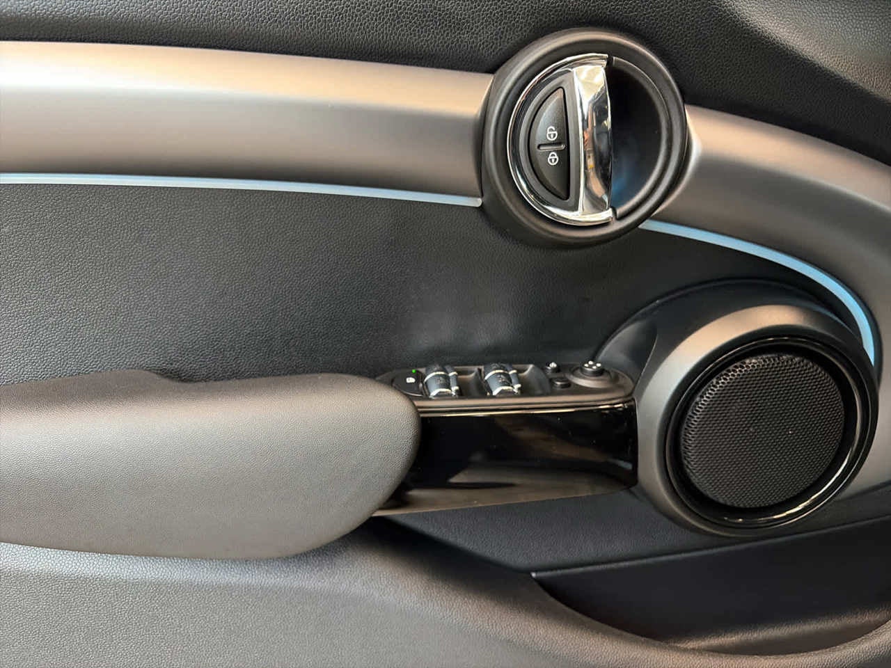 2024 MINI HARDTOP 4 DOOR Cooper S FWD