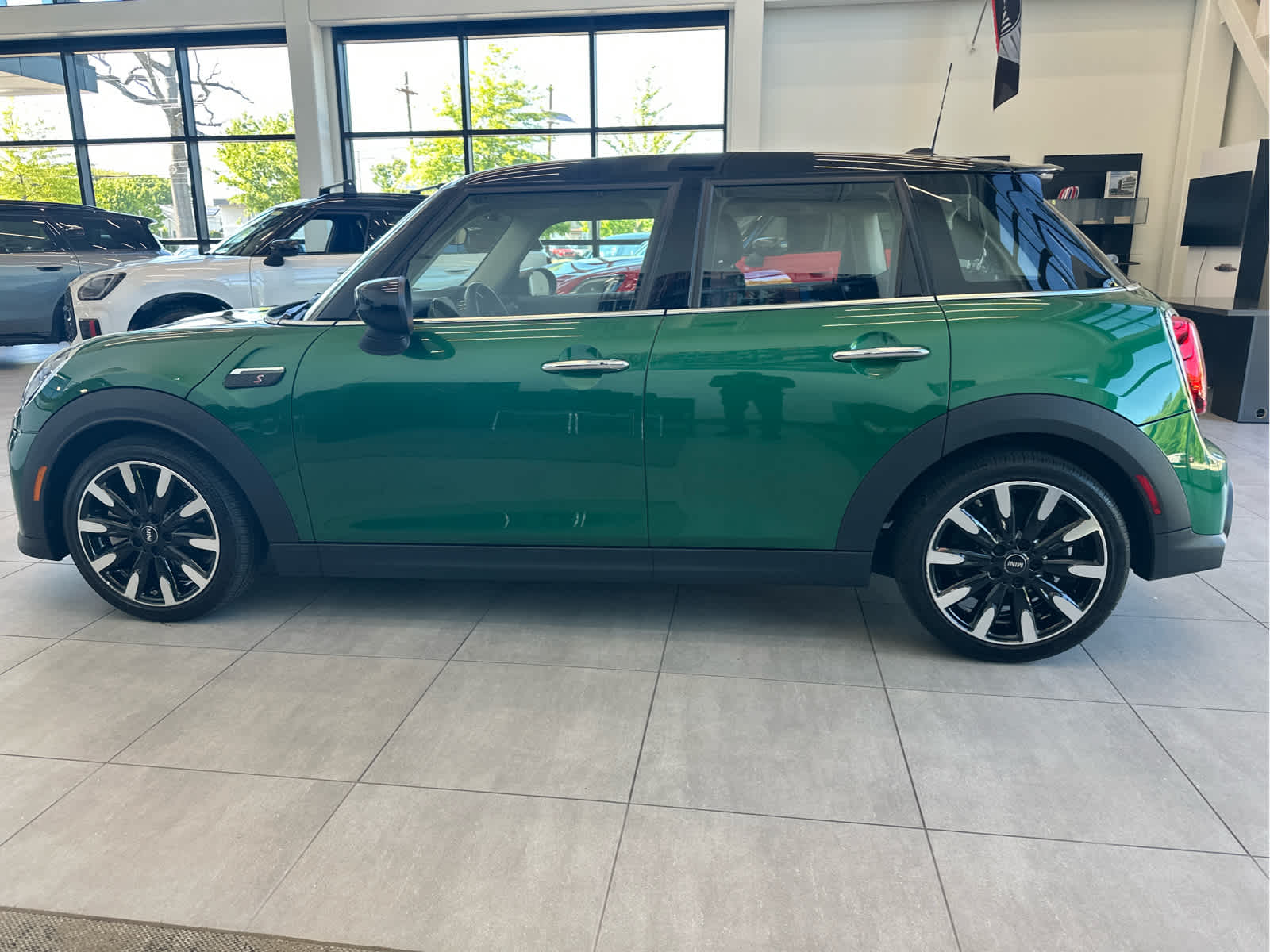 2022 MINI HARDTOP 4 DOOR SIGNATURE