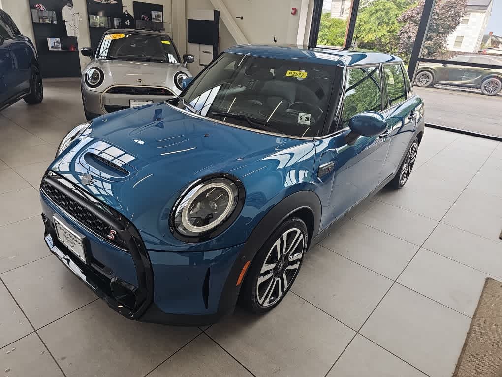 2024 MINI HARDTOP 4 DOOR Cooper S FWD