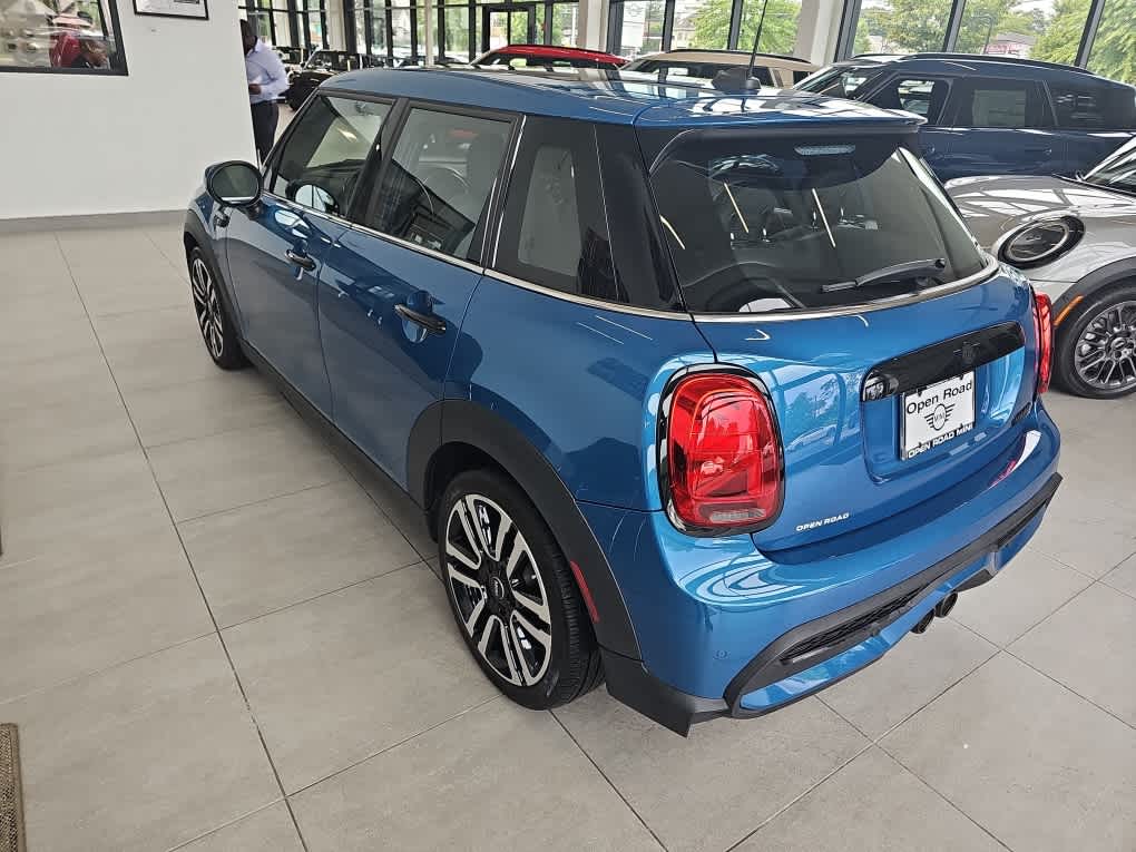 2024 MINI HARDTOP 4 DOOR Cooper S FWD