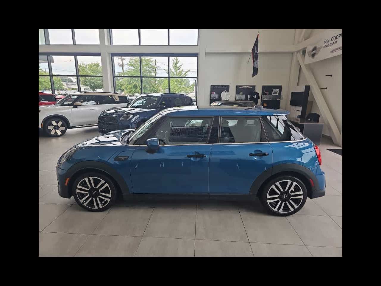 2024 MINI HARDTOP 4 DOOR Cooper S FWD