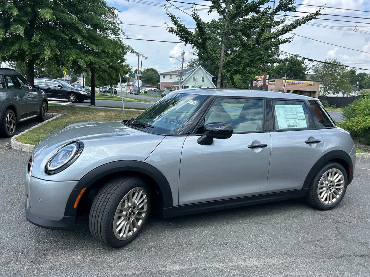 2025 MINI HARDTOP 4 DOOR SIGNATURE PLUS