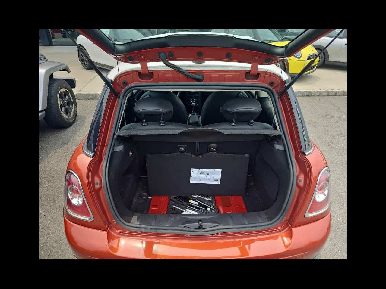 2013 MINI HARDTOP 2 DOOR 2dr Cpe