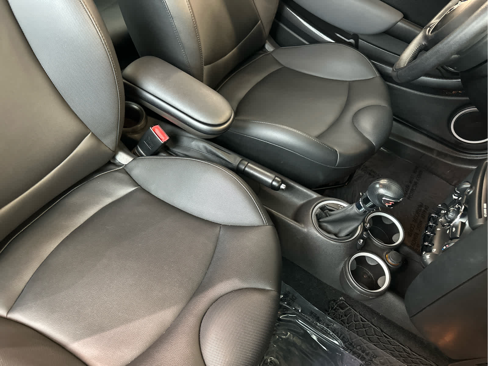 2012 MINI HARDTOP 2 DOOR 2dr Cpe S