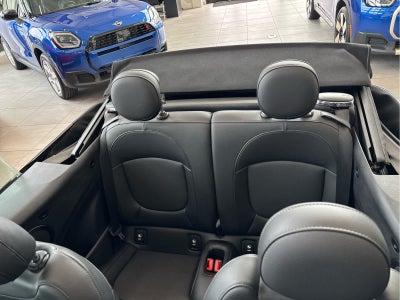 2020 MINI CONVERTIBLE SIGNATURE
