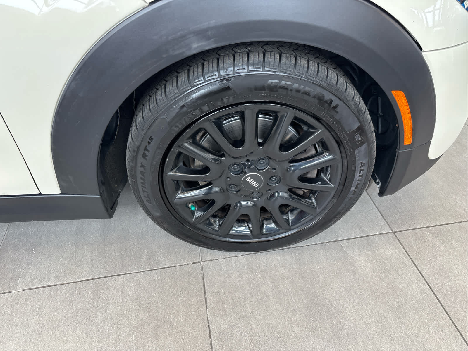 2020 MINI CONVERTIBLE SIGNATURE