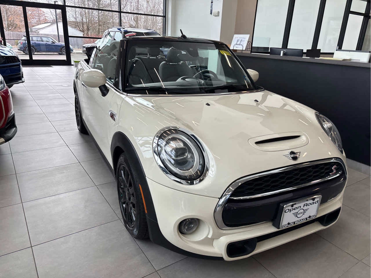 2020 MINI CONVERTIBLE SIGNATURE