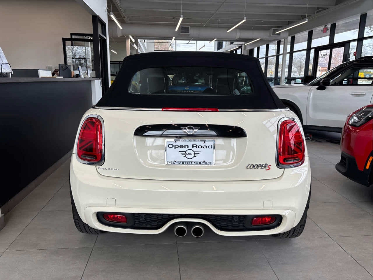 2020 MINI CONVERTIBLE SIGNATURE