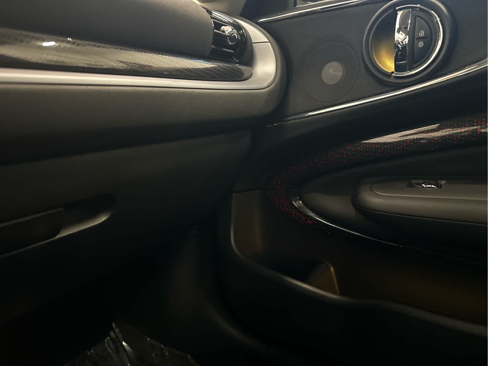 2023 MINI CLUBMAN ICONIC