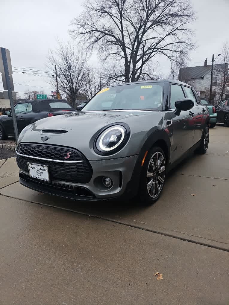 2023 MINI CLUBMAN ICONIC