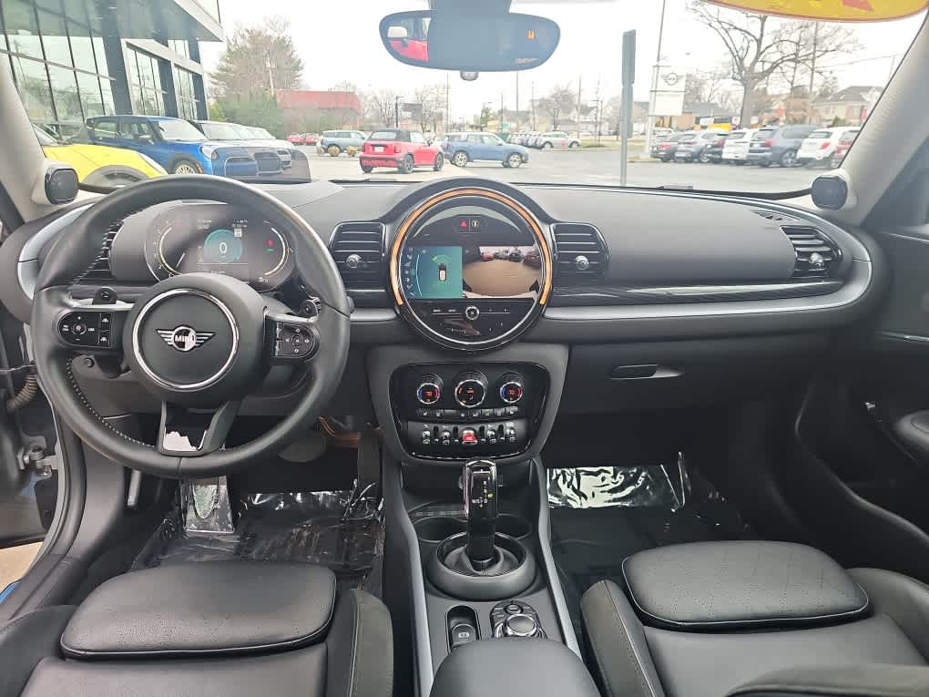 2023 MINI CLUBMAN ICONIC