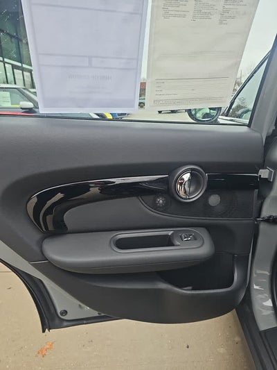 2023 MINI CLUBMAN ICONIC