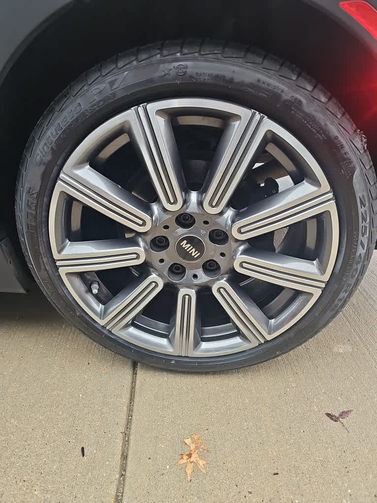 2023 MINI CLUBMAN ICONIC