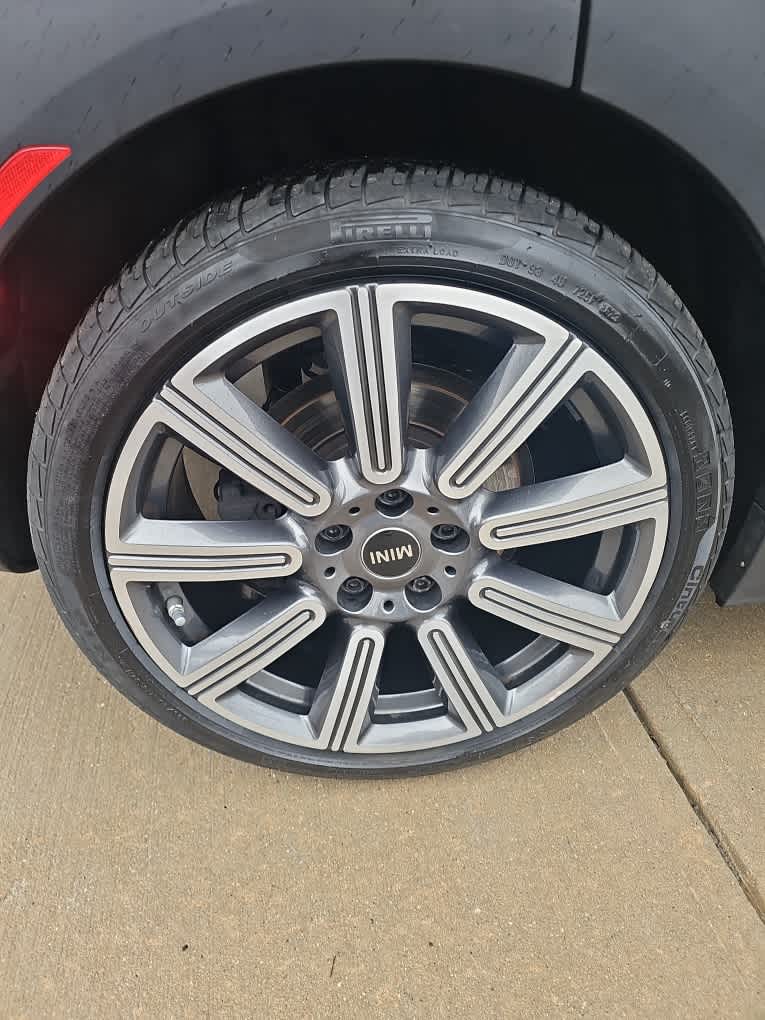 2023 MINI CLUBMAN ICONIC