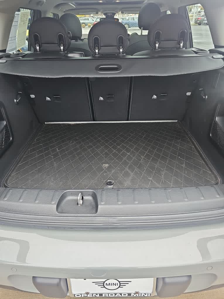 2023 MINI CLUBMAN ICONIC